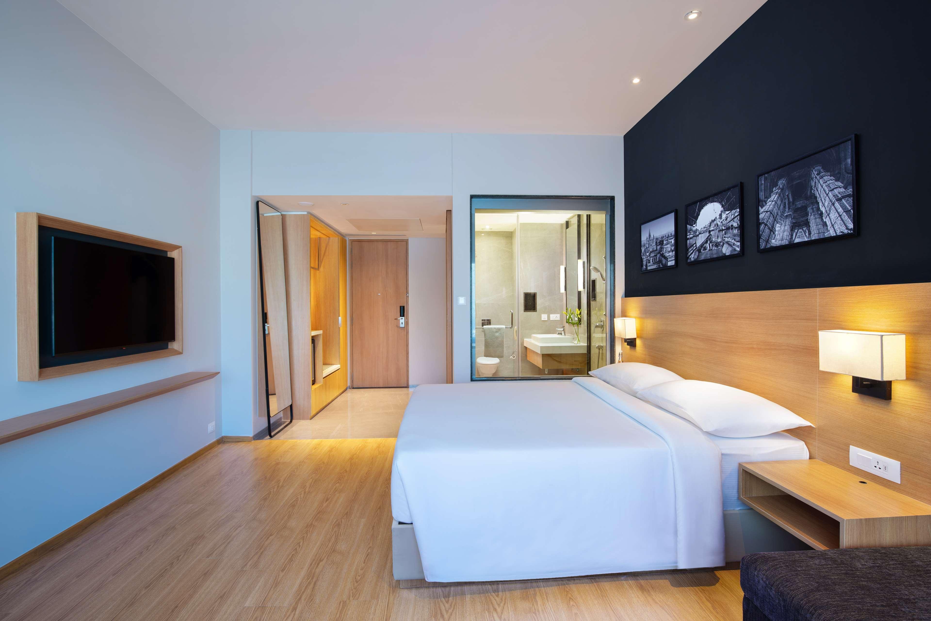 Park Inn By Radisson Gwalijar Zewnętrze zdjęcie