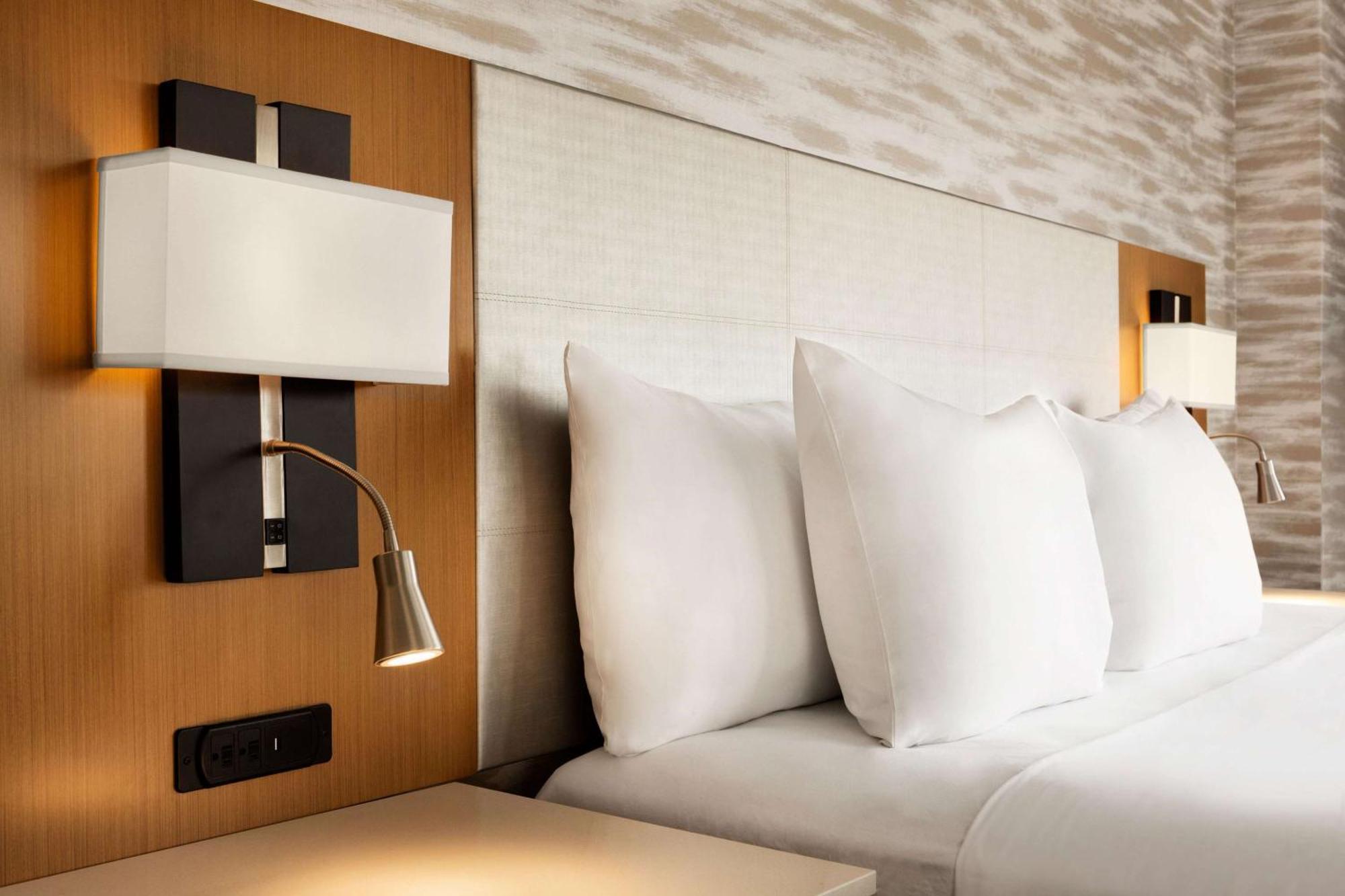 Park Inn By Radisson Gwalijar Zewnętrze zdjęcie